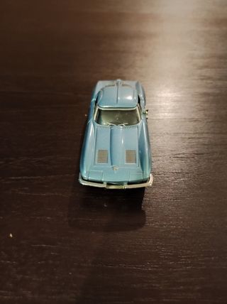 Coche miniatura Corvette 1/43