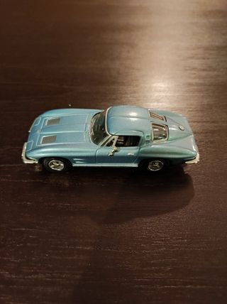 Coche miniatura Corvette 1/43