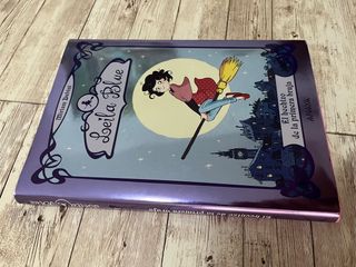 Libro Leila Blue "El hechizo de la primera bruja"