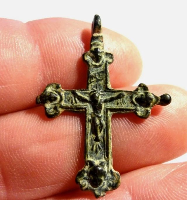 CRUZ MEDIEVAL SIGLO XVII