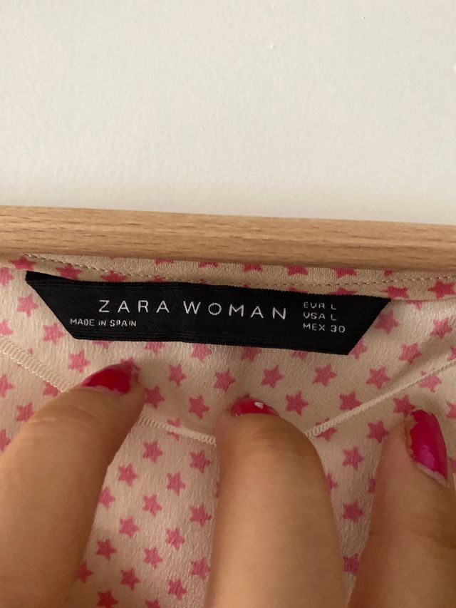 Camiseta rosa y estrellas Zara