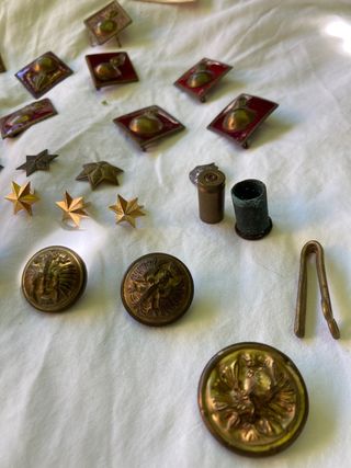 Lote botones e insignias militares (infantería)