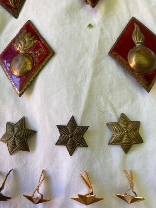 Lote botones e insignias militares (infantería)