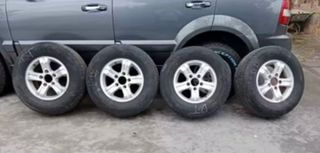 KIA SORENTO DESPIECE TOTAL 2.5 CRDI