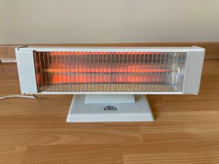 Estufa eléctrica Jata 500W