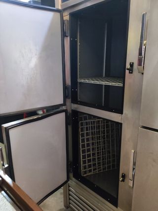 Nevera de 4 puertas industriales