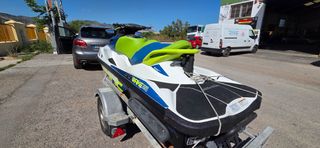 Vendo Bombardier Seadoo Wake Pro 230