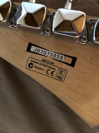 Guitarra IBAÑEZ GIO N427