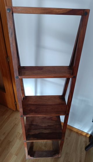 Urge caoba maciza, no se desmonta 1 sola pieza