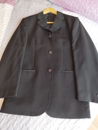 Traje negro de hombre talla M/ 48