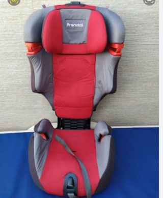 silla de coche con alzador