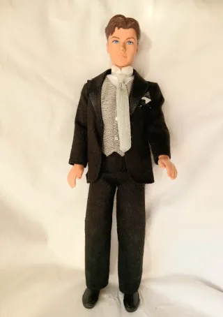 Ken bambola 2007 toxedo nero grigio nuovo Mattel