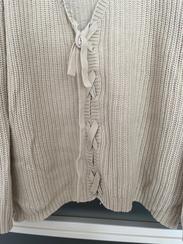 Jersey punto grueso oversize beige Asos