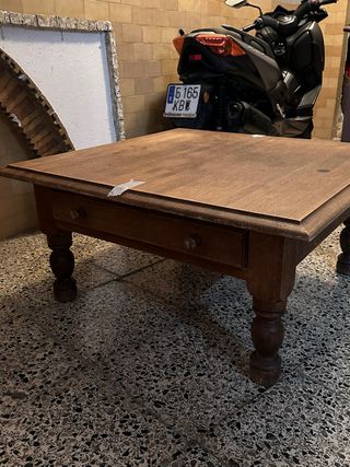mesa rustica de madera maciza
