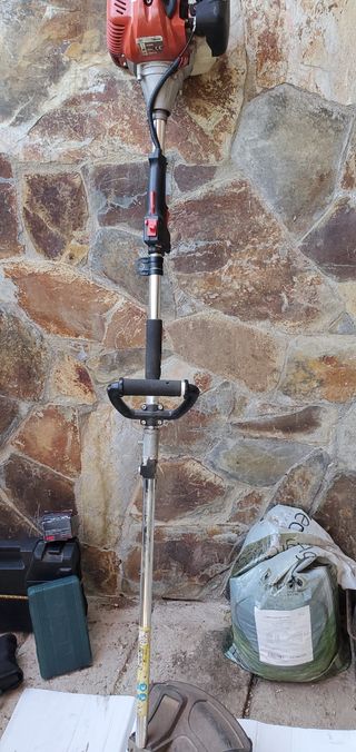 desbrozadora de mano