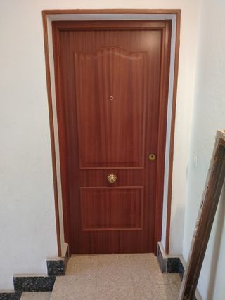 CAMBIA TUS PUERTAS DE CASA