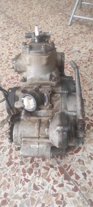 motor llantas  amortiguador gasgas ec200