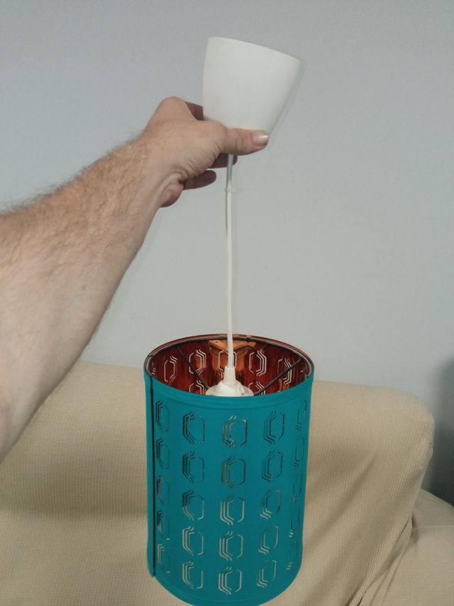 lampara techo turquesa con fondo cobré