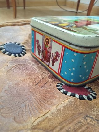 Antigua Caja Metálica de Azafranes San Pancracio