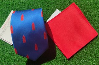 PAÑUELO DE CABALLERO PARA TRAJE EN COLOR ROJO VIVO