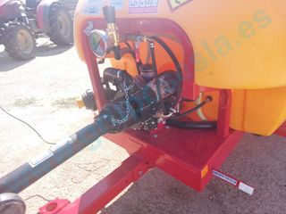 Atomizador Arrastrado HERPA 2000 Litros FIBERGLASS
