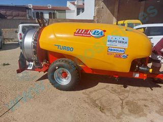 Atomizador Arrastrado HERPA 2000 Litros FIBERGLASS