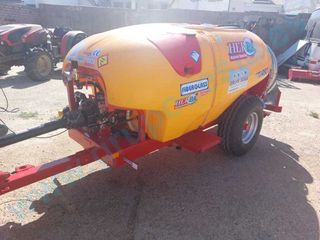 Atomizador Arrastrado HERPA 2000 Litros FIBERGLASS