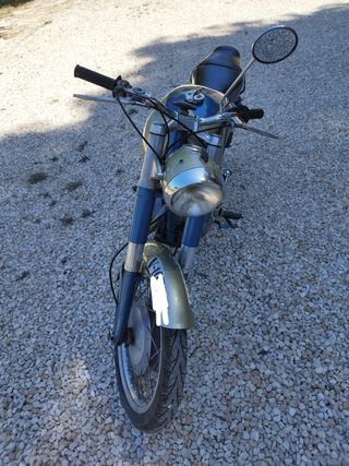 Se vende Ducati 125 Sport con documentación