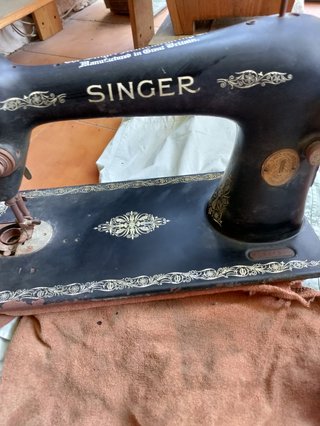Singer antigua