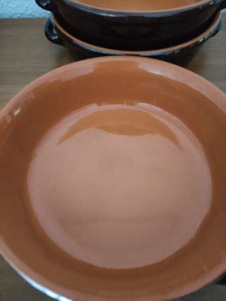 Cazuelas de barro Albisol de calidad , prrecio una