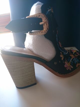 Zapatos nuevos