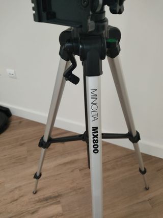 TRÍPODE Minolta MX800