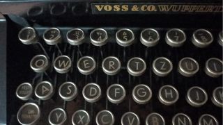 Máquina escribir antigua alemana