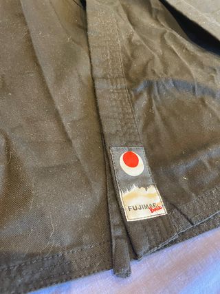 Kimono negro de niño (6-8 años)