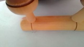 Percha de pared de madera