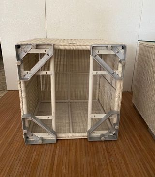 Mesa auxiliar de exterior