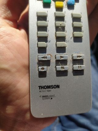 Mando y fuente alimentación thomson