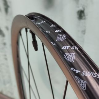 Juego de ruedas DT Swiss R470