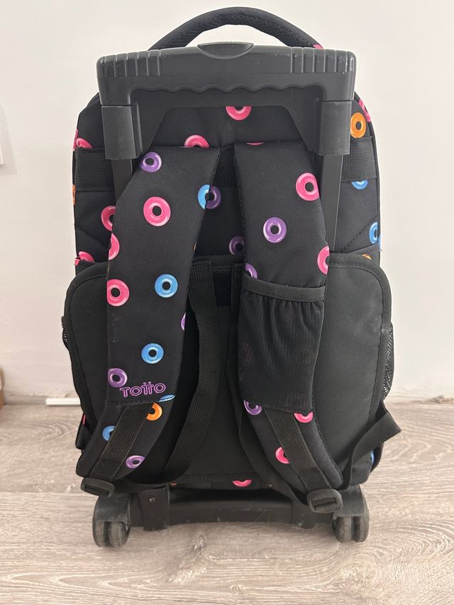 Mochila totto, prácticamente nuevo