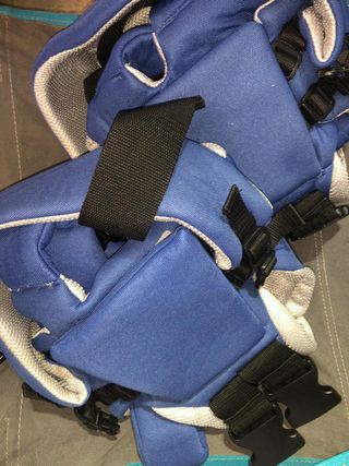 Mochila porta bebé Multi-posición Saro