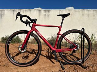 OFERTA BICICLETA GRAVEL BH GRAVELX AT 4.0 CARBON