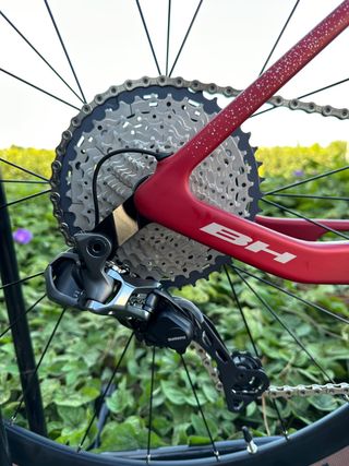 OFERTA BICICLETA GRAVEL BH GRAVELX AT 4.0 CARBON