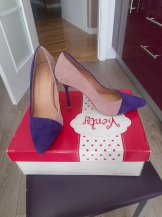 Zapatos stilettos bicolor