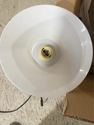 Lámpara de pie. Prácticamente nueva