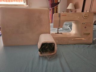 Máquina de Coser(SINGER)