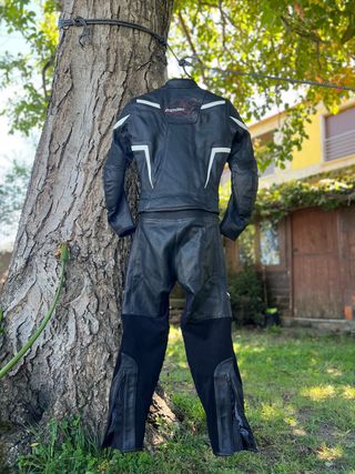 Traje Moto Cuero Mujer - Dos Piezas