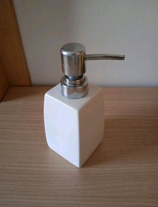 accesorios de baño (diferentes en fotos)