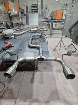 Fabricación y montaje de tubos de escape