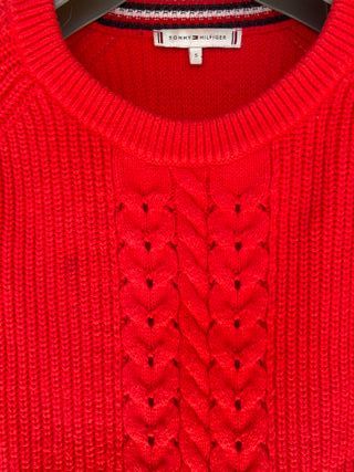 Tommy Hilfiger = jersey rojo = talla S amplia 