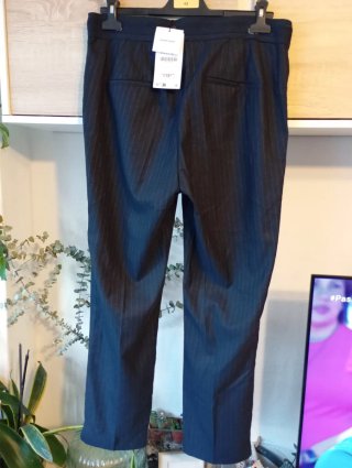 Pantalón Zara